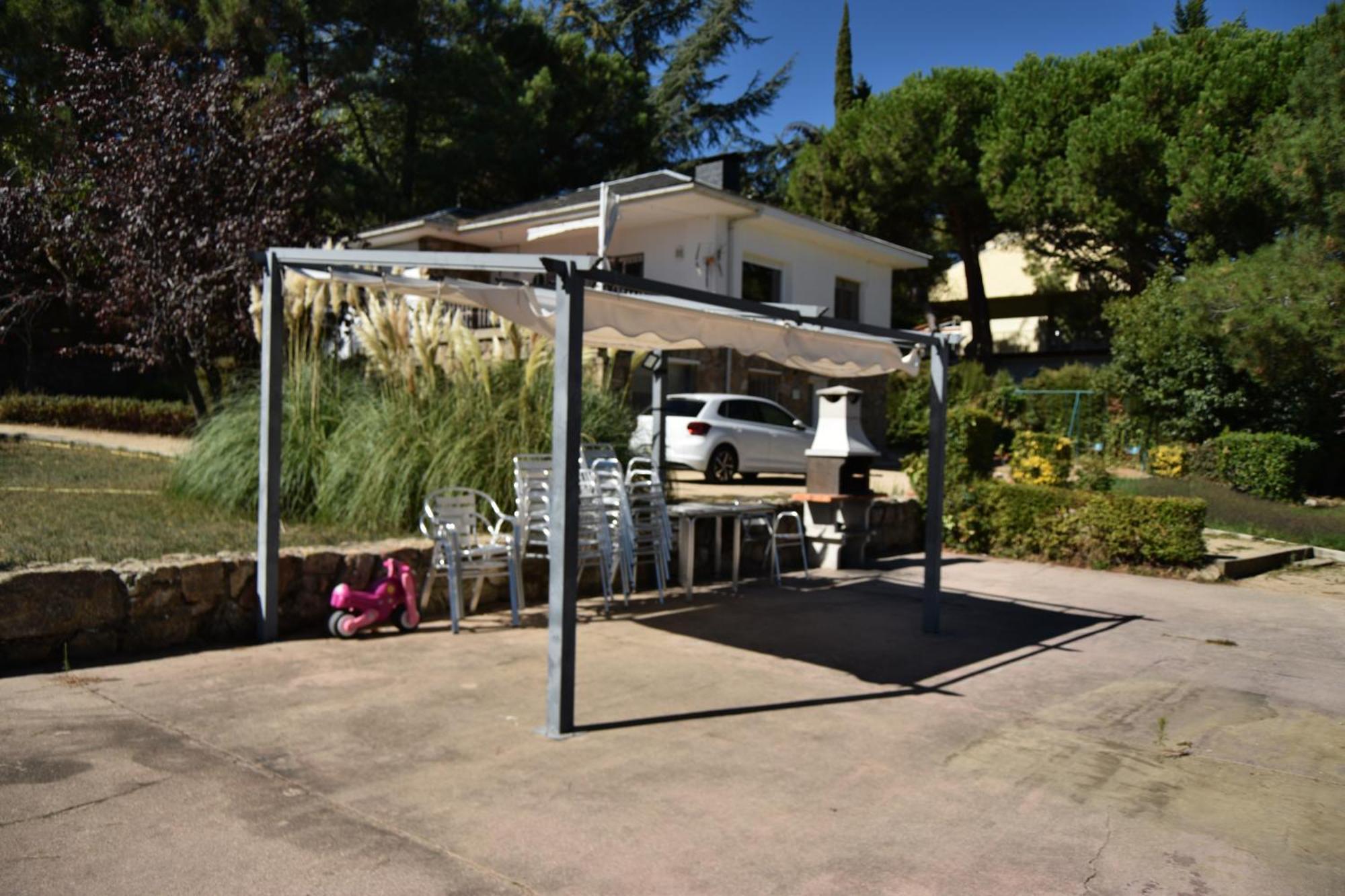 La "Casita" De La Sierra Pension Guadarrama Buitenkant foto